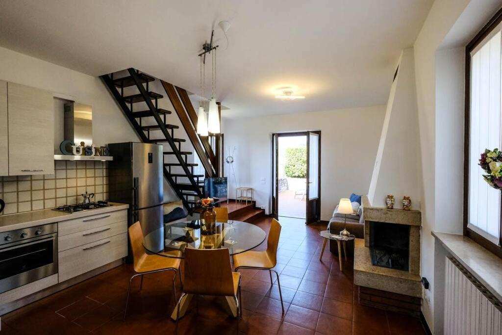 Вилла Casa Delle Ochette Костермано Экстерьер фото