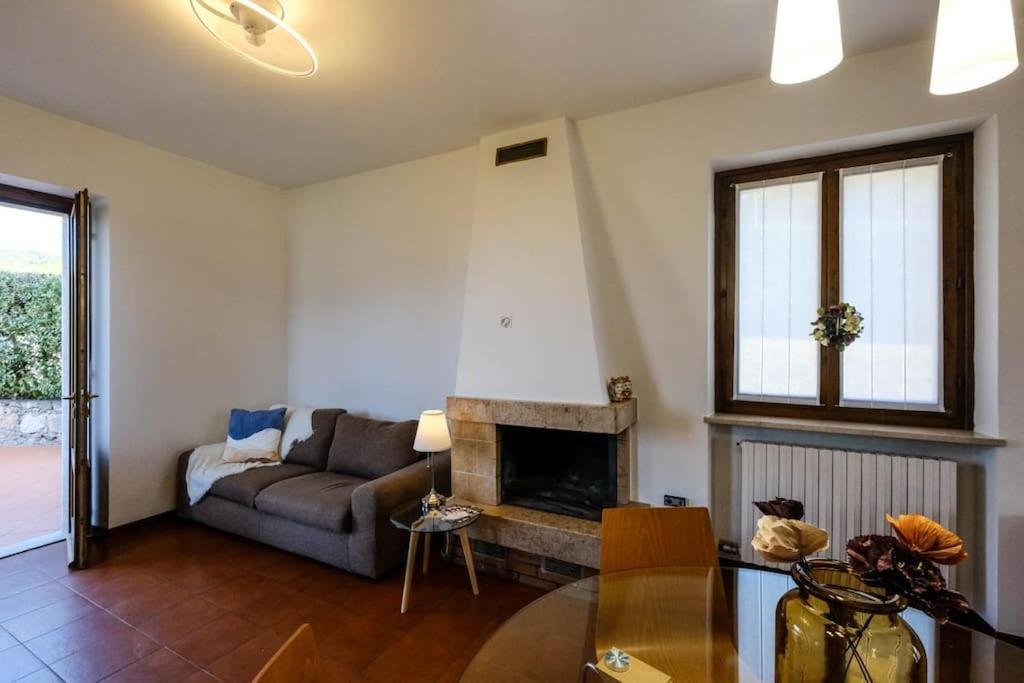 Вилла Casa Delle Ochette Костермано Экстерьер фото